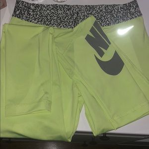 Nike leggings